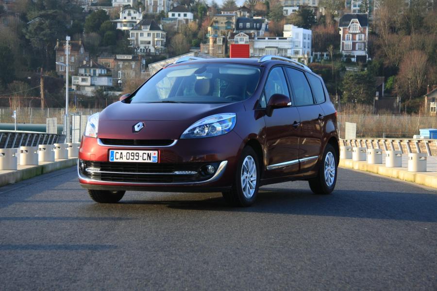  Renault Grand Scenic 2012 года  (фото 7 из 23)